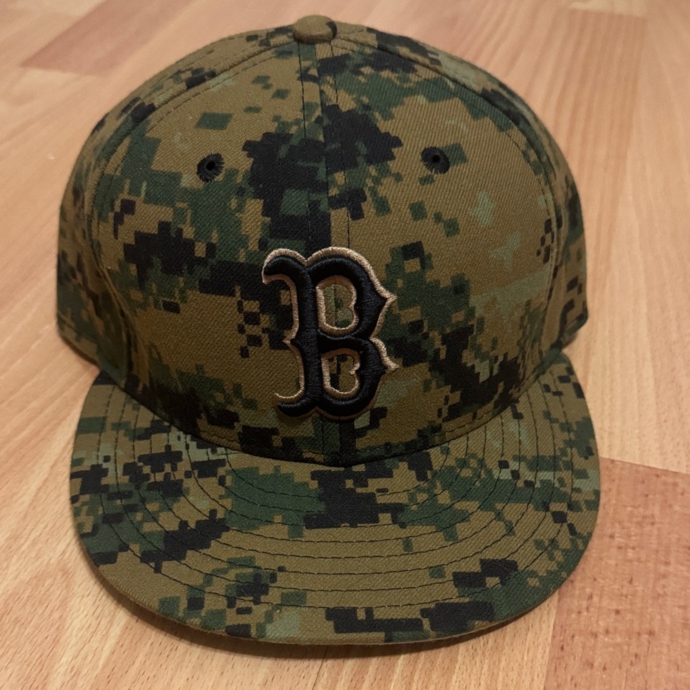 Camo Baseball Cap with Embroidered 'B' Logo